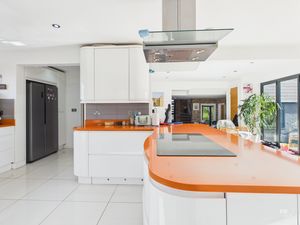 Photo 10- click for photo gallery